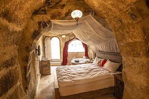 Kayata Cave Suites