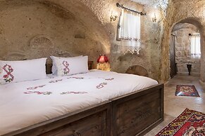 Kayata Cave Suites