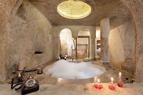 Kayata Cave Suites
