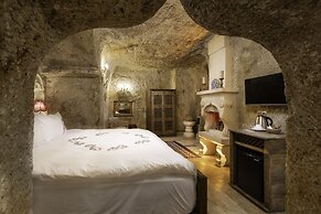 Kayata Cave Suites