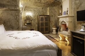 Kayata Cave Suites