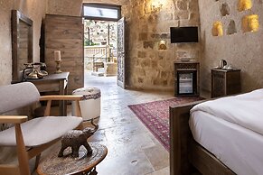 Kayata Cave Suites