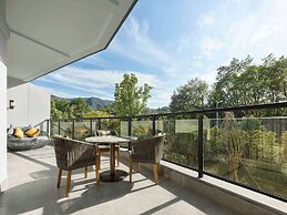 DoubleTree by Hilton Taizhou Shenxianju