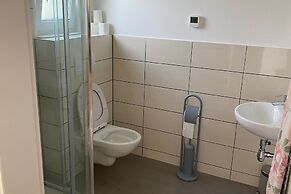 Remarkable 4-bed House in St Minver, Rock