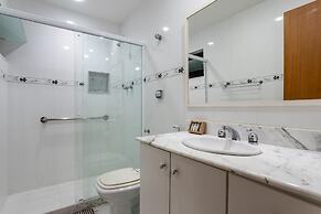 2 Minutes From Copacabana Beach A303