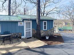 Niangua Hills Resort