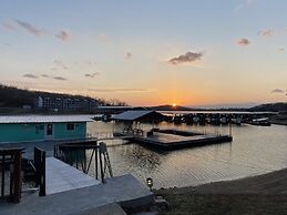 Niangua Hills Resort