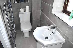 Immaculate 3-bedroom House in Milton Keynes