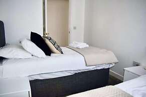 Immaculate 3-bedroom House in Milton Keynes