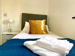 Immaculate 3-bedroom House in Milton Keynes