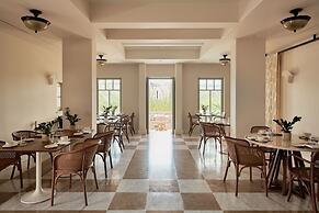 Cosme, A Luxury Collection Resort, Paros