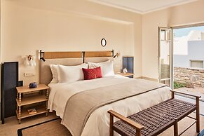 Cosme, A Luxury Collection Resort, Paros