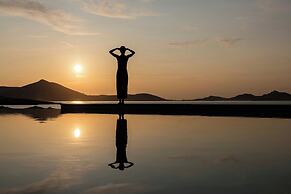 Cosme, A Luxury Collection Resort, Paros