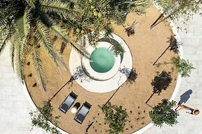 Cosme, A Luxury Collection Resort, Paros