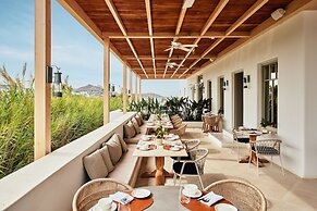 Cosme, A Luxury Collection Resort, Paros