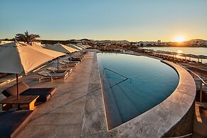 Cosme, A Luxury Collection Resort, Paros