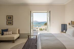 Cosme, A Luxury Collection Resort, Paros