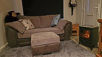 Charming 1-bed Maisonette With Mountain View