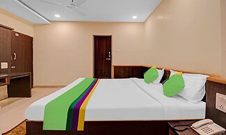 Treebo Surya Yatri Niwas