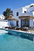 Hill Club Naxos
