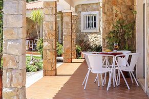 Guincho Garden Villa II by Homing
