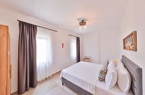 Thomas Suites Datca
