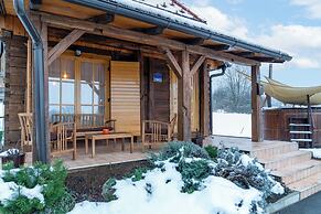 Chalet Markoci With Hot Tub