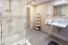 Chalet Markoci With Hot Tub