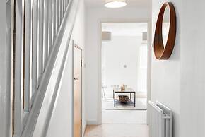 Deluxe 2 Bed Flat with Balcony in Hackney