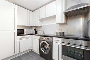 Deluxe 2 Bed Flat with Balcony in Hackney