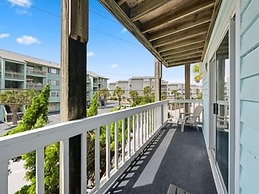 Island North 14c - 2nd Row Stunner! Relax In Comfort After Your Days I