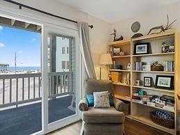 Island North 14c - 2nd Row Stunner! Relax In Comfort After Your Days I