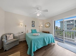 Island North 14c - 2nd Row Stunner! Relax In Comfort After Your Days I