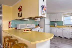 Casa Azul - 315 Port Royal 3 Bedroom Home by RedAwning