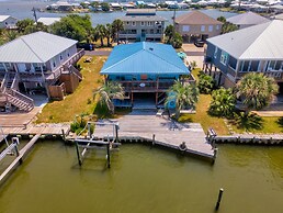 Casa Azul - 315 Port Royal 3 Bedroom Home by RedAwning