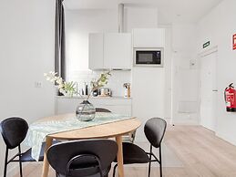 limehome Madrid Calle Ave María