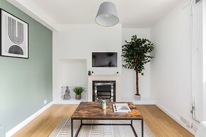 2 Bed Flat with Garden in Canonbury