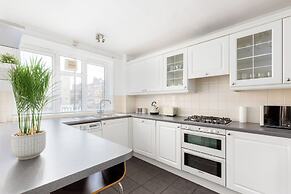 2 Bed Flat with Garden in Canonbury