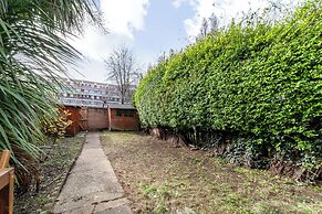 2 Bed Flat with Garden in Canonbury