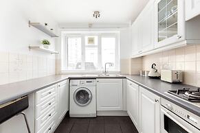 2 Bed Flat with Garden in Canonbury