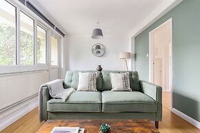 2 Bed Flat with Garden in Canonbury