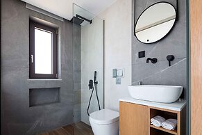 Omnia Villa I - Heated Pool Stunning Seaview