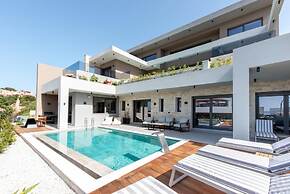 Omnia Villa I - Heated Pool Stunning Seaview