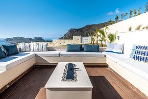 Villa Cielo I Free Heated Pool Stunning Seaview