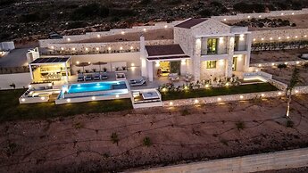 Villa Cielo I Free Heated Pool Stunning Seaview