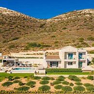 Villa Cielo I Free Heated Pool Stunning Seaview