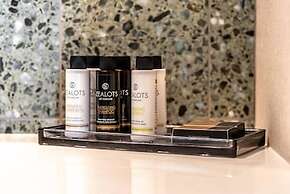 Villa Cielo I Free Heated Pool Stunning Seaview