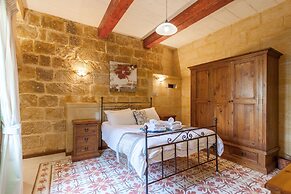 Gozitan Farmhouse with Pool - PP 3