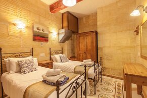 Gozitan Farmhouse with Pool - PP 3