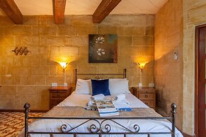 Gozitan Farmhouse with Pool - PP 3